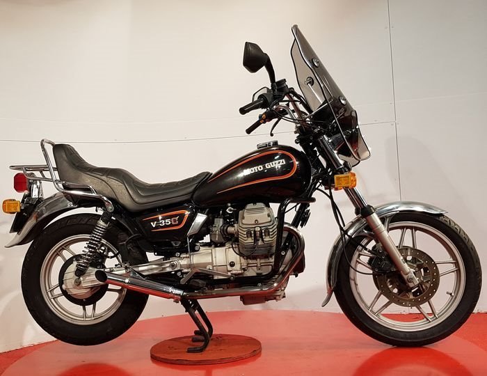Moto Guzzi - V35 Custom - 350 cc - 1986