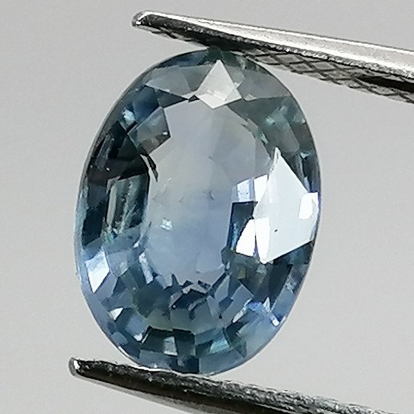 Blue sapphire - 1.26 ct