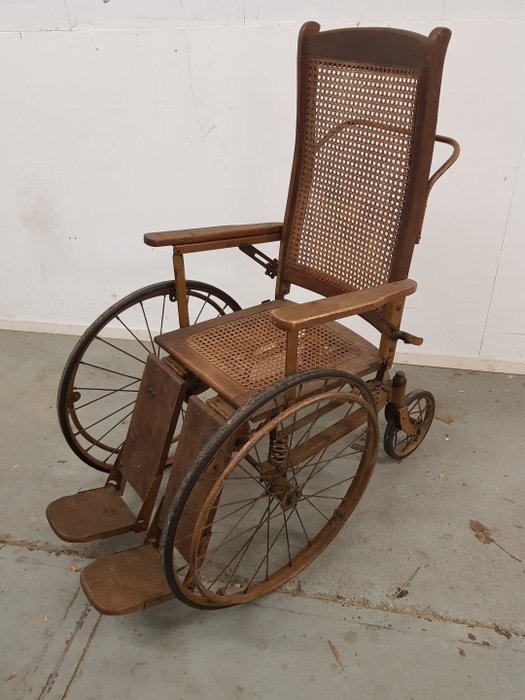 American suspension wheelchair - Wood / Metal - 1880
