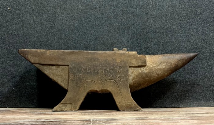 Yunque muy importante de herrería de hierro fundido 19a vez / h30 x 88 - Hierro (fundido) - Mediados del siglo XIX