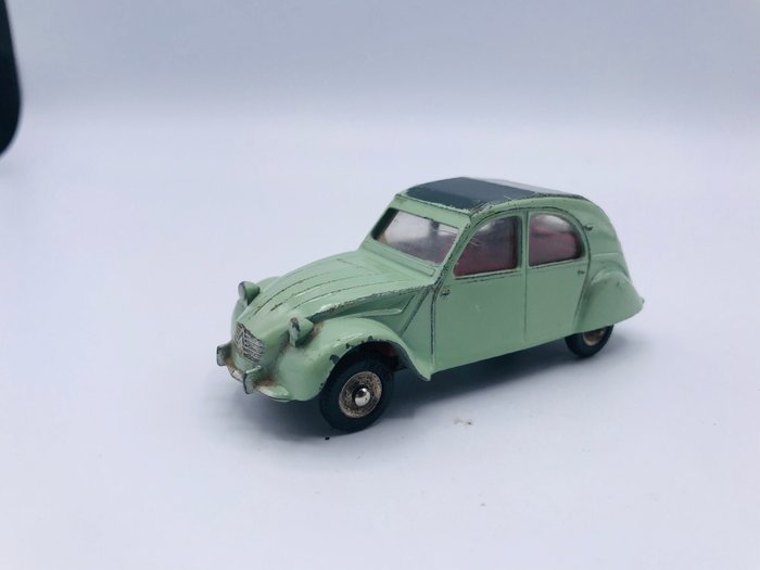 Dinky Toys - 1:43 - Citroën 2CV Azam 1961 Poch N°558 - Modèle POCH très rare avec certificat d'authenticité
