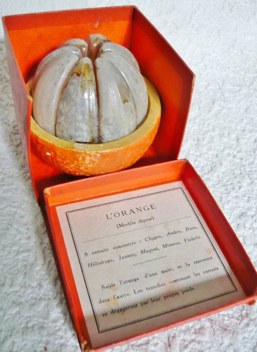 les Parfums de Marcy, Paris - Perfume bottle l 'Orange Variée - ao. Glass, perfume, cork, sealing wax, cardboard