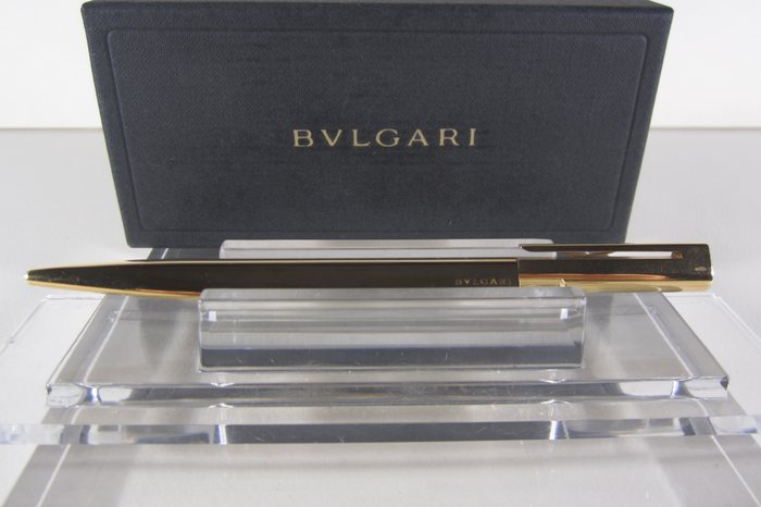 Bulgari - “古怪”優雅不尋常的老式90年代圓珠筆