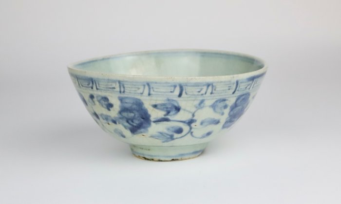 Ming dynasty Minyao bowl with Kiln signature - Porcelain - China - Ming Dynasty (1368-1644)