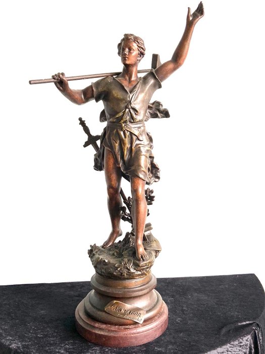 Ernest Rancoulet (1870-1915) - Große Statue "Pax Labour" - 72 cm hoch - Rohzink - Ende des 19. Jahrhunderts. / Kein Mindestpreis
