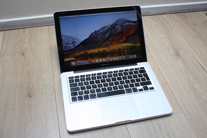 『ソルクレスタ』 MacBook 2011 Pro ノートPC