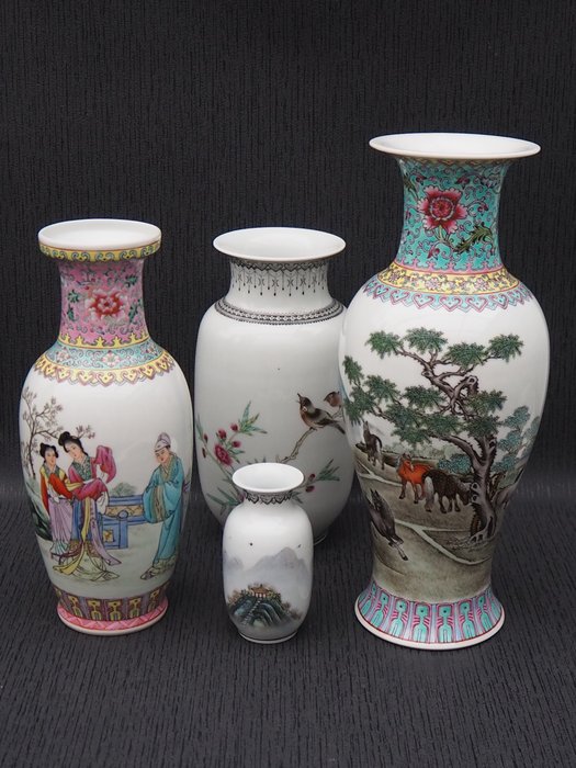 Vases (4) - Πορσελάνη - Κίνα - 60's - 70's