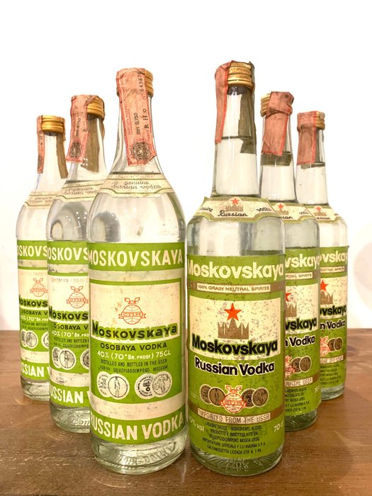 Osobaya - Russian Vodka Moskovskaya - b. 1980er Jahre, 1990er Jahre - 70 cl, 75 cl - 6 flaschen