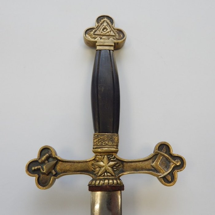 freemasonry masonic antique sword (1) - Various metals
