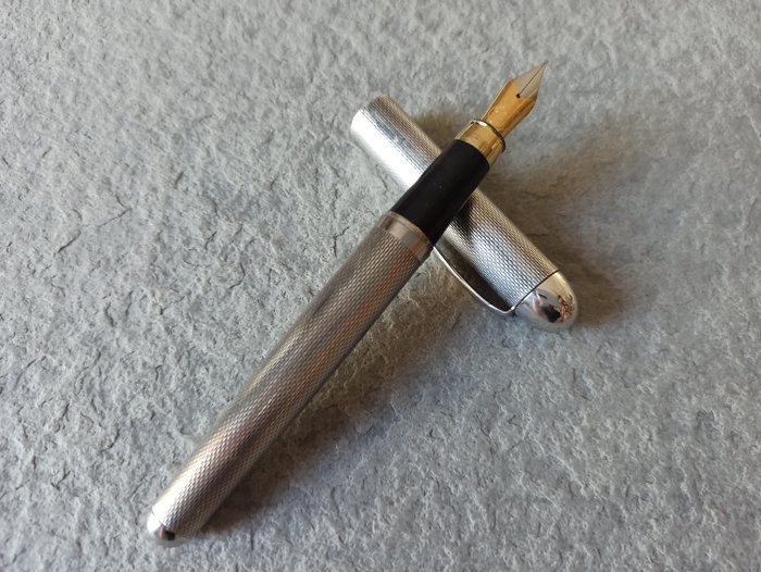 Usus - Fountain pen - Στερεά ασημένια πένα 925 USUS