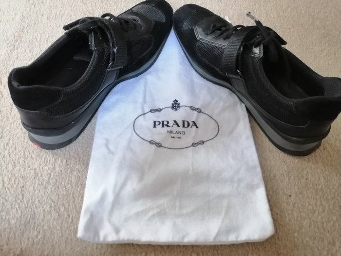 prada trainers size 3