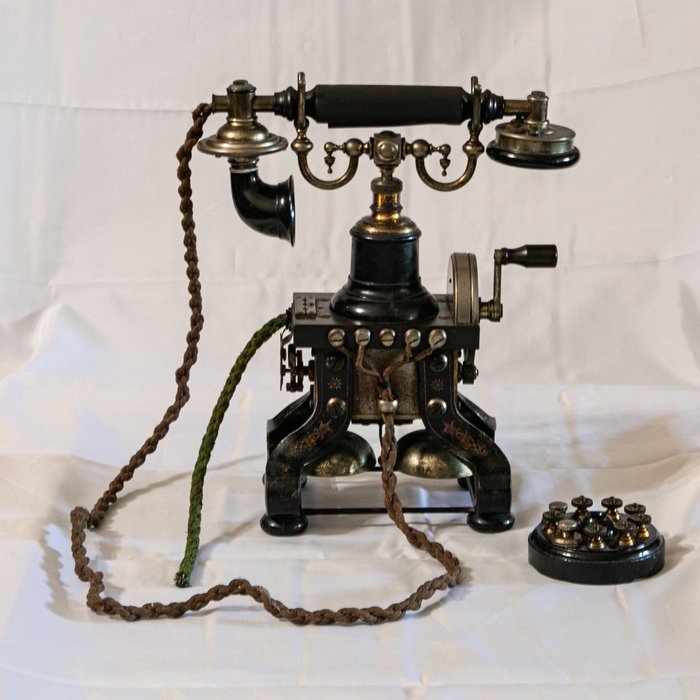 L. M. Ericsson Stockholm -  Ericsson AC100 Series "Skeletal" Desk Phone - Telephone, ca.1900 - Acciaio, Bachelite