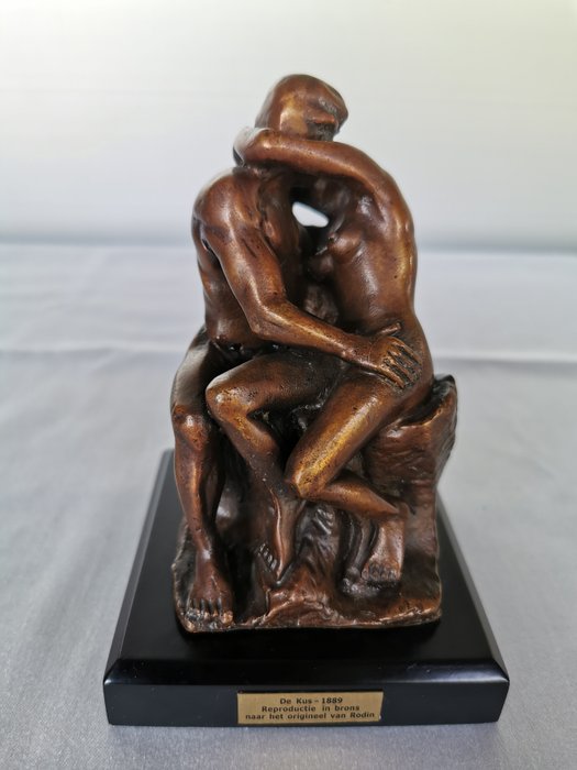 奥古斯特·罗丹（1840-1917）之后的青铜“亲吻” - 黄铜色