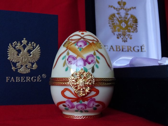 Fabergé - Aito Fabergen muna - Posliini 24 karaatin kultainen täysi sali - Aitoustodistus
