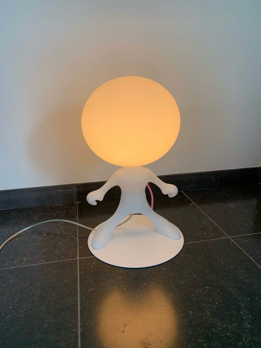 Constantin Wortmann - Dark - Table lamp (1) - Spacewalker Jr