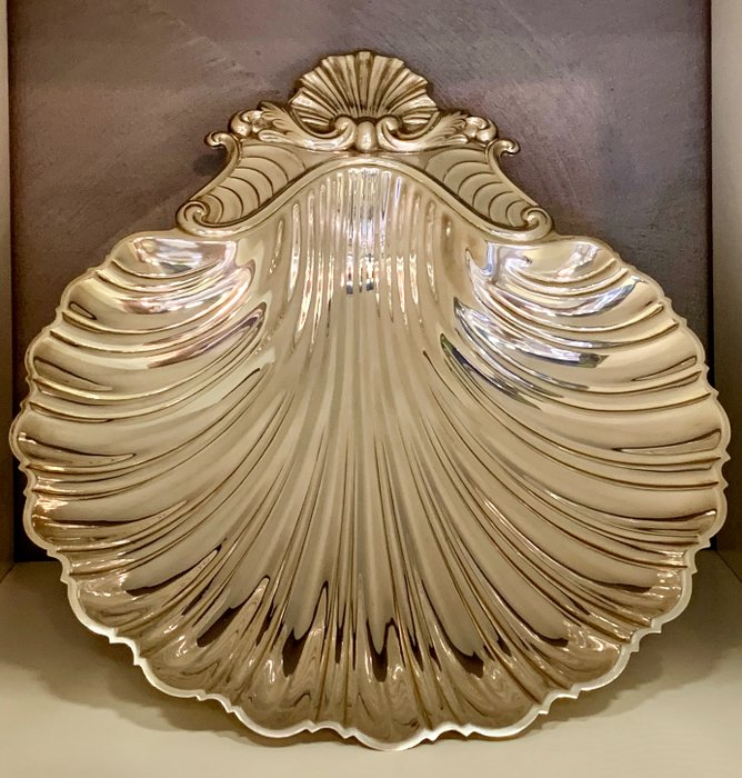 餐桌中心裝飾品, 殼 (1) - .800 銀 - 義大利 - 20世紀下半葉