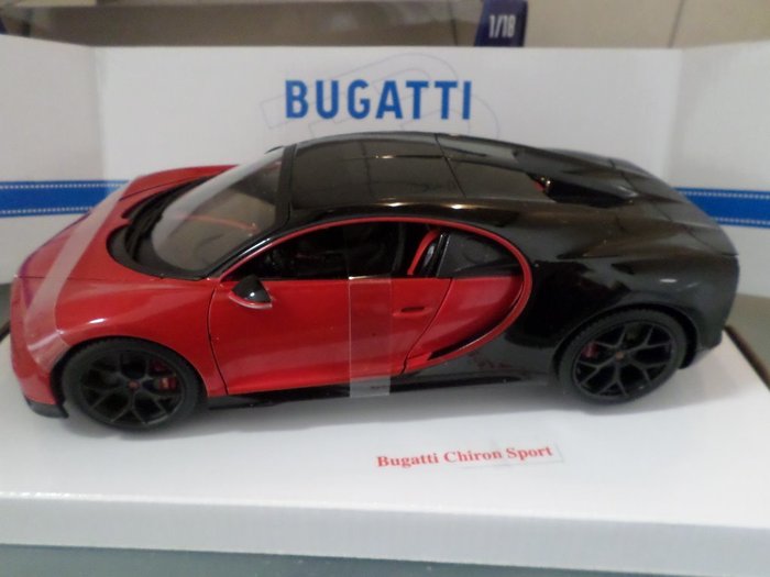 Bburago  Racing - 1:18 - Bugatti Chiron Sport