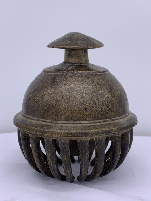 Cloche d'éléphants - Bronze - Inde - 20ème siècle        