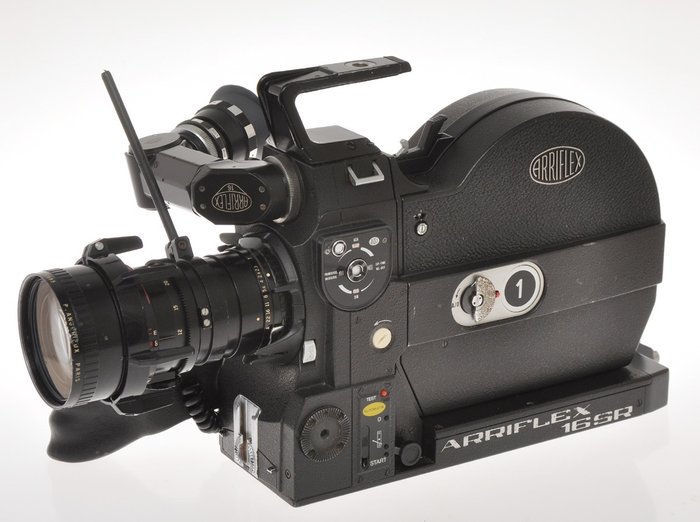 Arri Arriflex 16-SR 16mm movie camera with zoom 10-150mm F:2-2.8 Angenieux and accessories exc++ c.1975