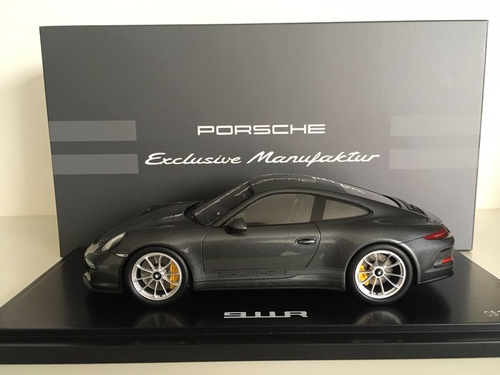 Spark - 1:18 - Porsche 911 R (991)
