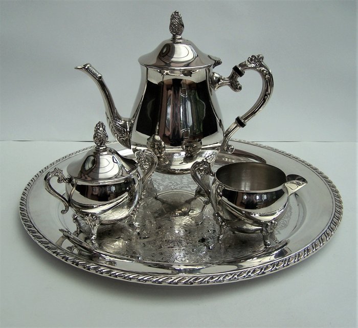 Tray by 'Oneida' USA - Ezüstözött 3 darabos tea- vagy kávékészlet és tálca (4) - Ezüsttányér