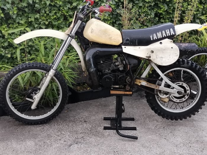 Yamaha -  YZ 250 - Cross - 250 cc - 1979