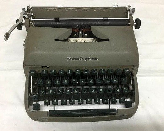 Remington Travel-Riter - írógép tokkal - AZERTY billentyűzet -1950-es évek - fém