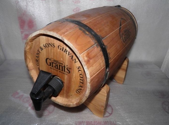 William Grants Scotch Whisky - Barrel, Bottle, 空的 (2) - 木－橡木, 水晶