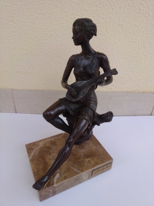 L.M. Lafuente - Skulptur - Patineret bronse