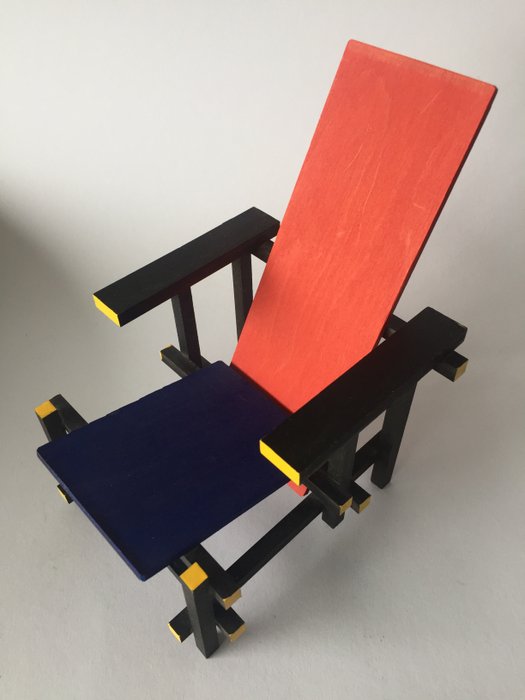 Geestig nieuwigheid rok Gerrit Rietveld - Gerrit Rietveld stoel in miniatuur model - Catawiki
