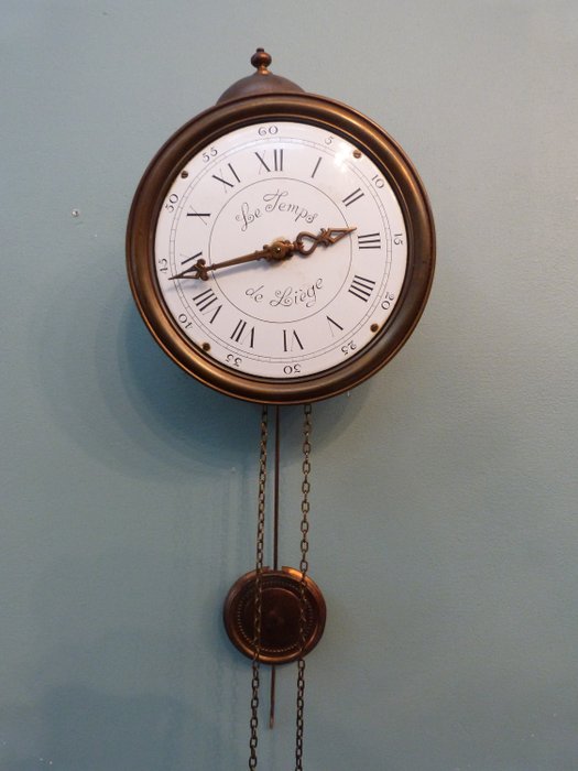 Le Temps de Liege wall clock / pendulum clock - Brass, Iron (cast/wrought), Wood - 20th century