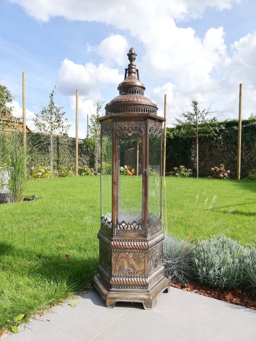 Preview of the first image of Chinoiserie Lantern XL - Glass, metal - recent.