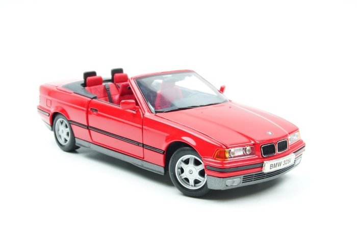 Maisto Special Edition - 1:18 - BMW 325i E36 Cabrio Red