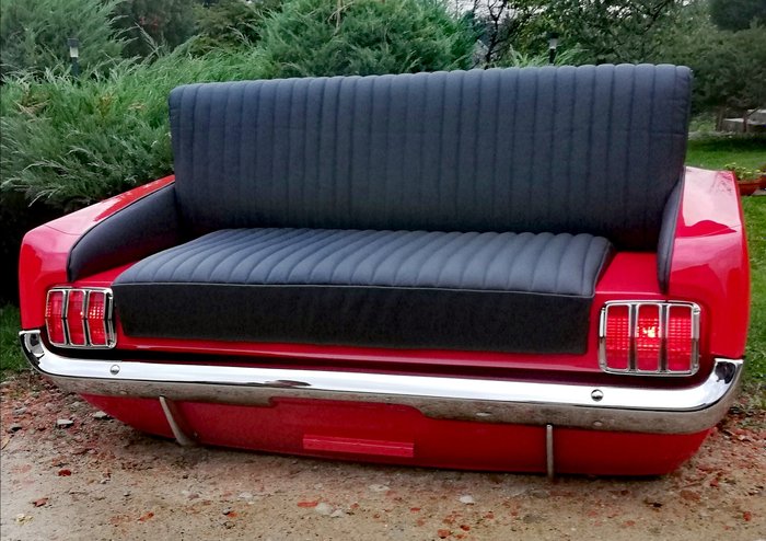 muebles - Mustang couch - Ford - Posterior a 2000