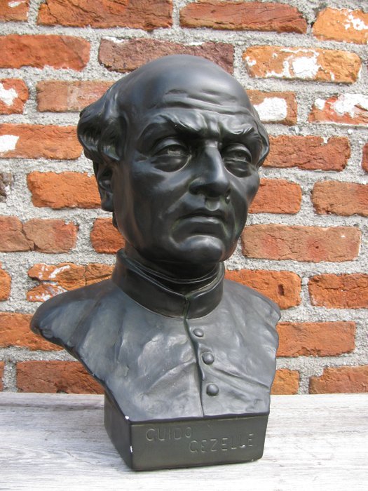 Giuseppe Carli - Busto de Guido Gezelle, assinado e numerado - Gesso