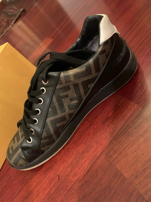 Fendi Lace-up shoes - Size: 40 - Catawiki