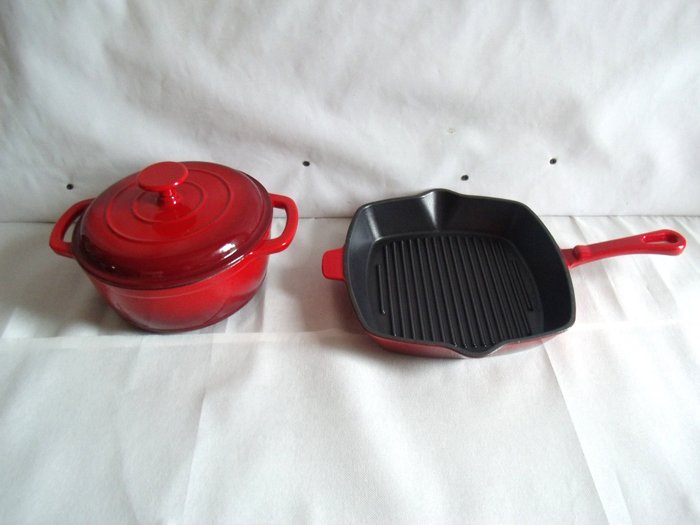 Ernesto - Gurris - 全新的搪瓷铸铁砂锅和锅，从未使用过 (2) - 现代 - 铁（铸／锻）