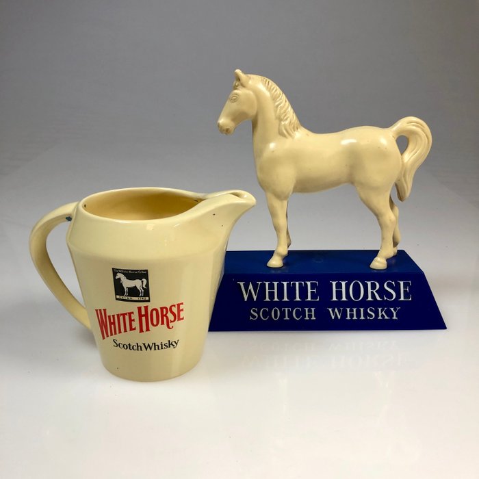 White Horse Whisky - Jarra de agua y caballo publicitario - Loza de barro, plástico