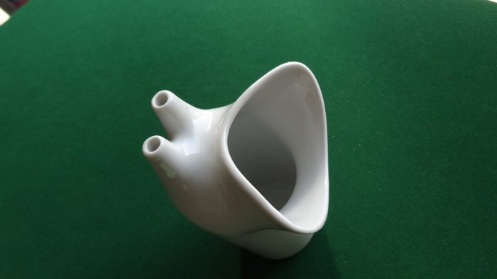 Antique inhaler / steamer Ghost (1) - Porcelain