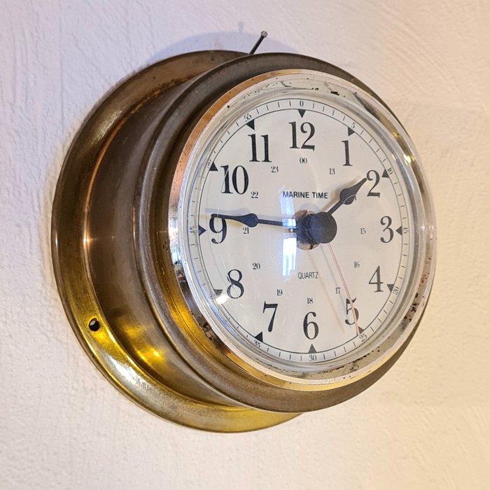 Horloge de navire - Mouvement à quartz Junghans W738 - Laiton - Milieu du XXe siècle
