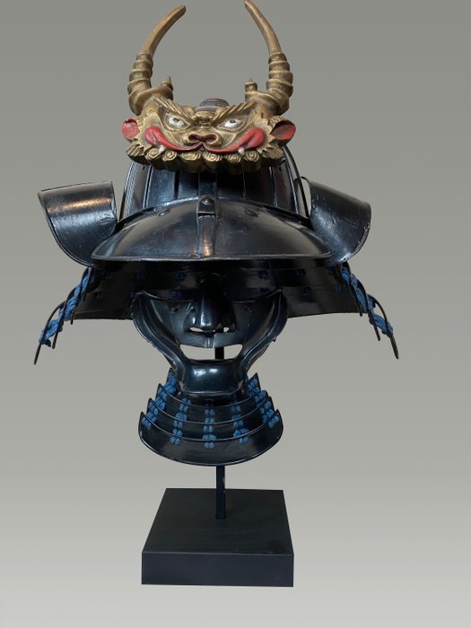 kabuto et mempo samurai helmet - metal tissu et bois - Japon - Fin de la période Edo