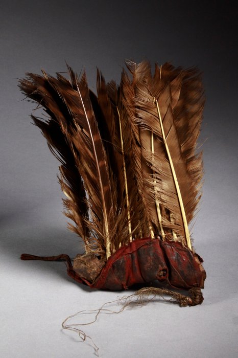 薩滿頭飾 (1) - 羽毛和織物 - 尼泊爾 - 20世紀中葉        