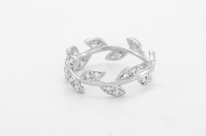 tiffany olive leaf ring diamond