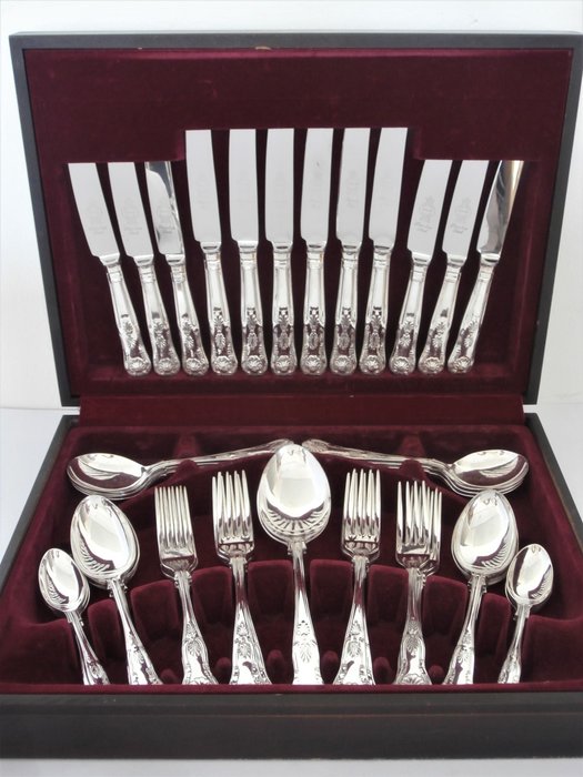 EPNS A1 Sheffield - Cutlery 6-person / 44-piece in wooden case - Kings pattern - Silverplate