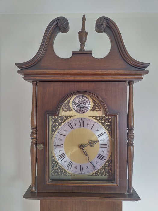 Horloge - Tempus Fugit - Bois - Seconde moitié du XXe siècle