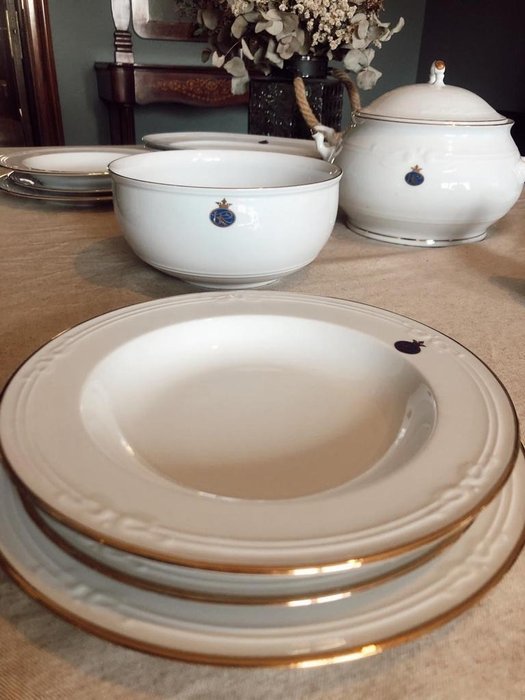  Royal Kent - Service de table pour 12 personnes - Porcelaine