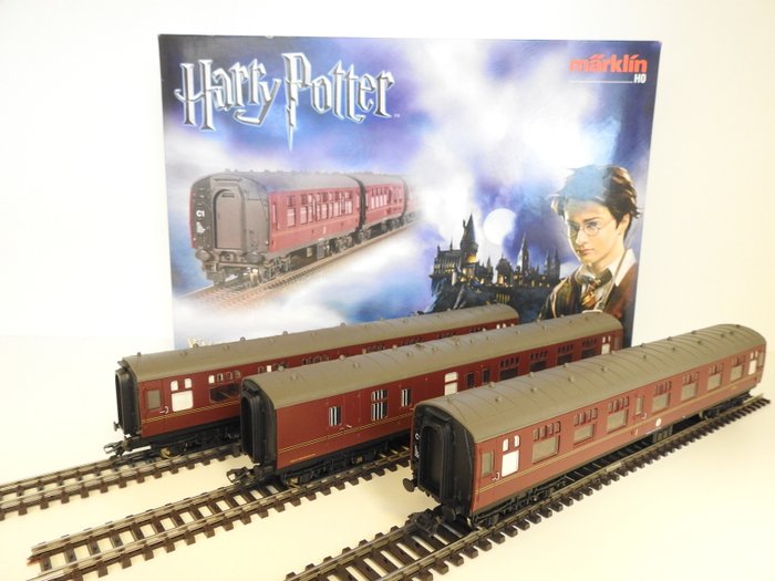 Märklin H0 - 41551 - Set de transport călători - Set de trăsură "Harry Potter" din 3 piese - Hogwarts Express