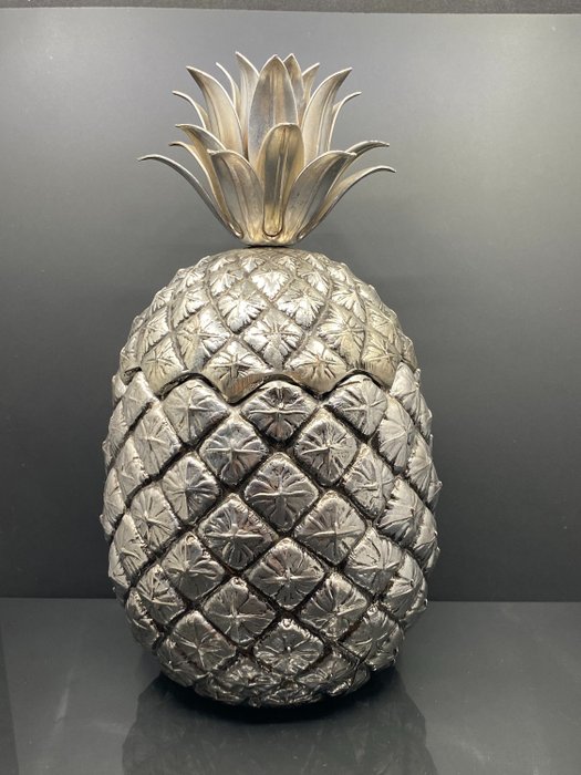 Mauro Manetti - Ishink för ananas