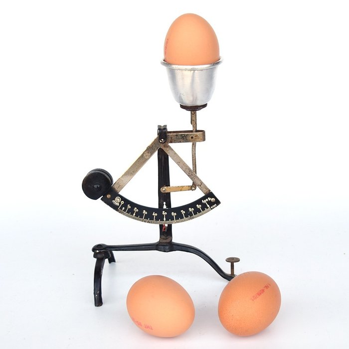 egg scale, maker Ph.J. Maul, Germany