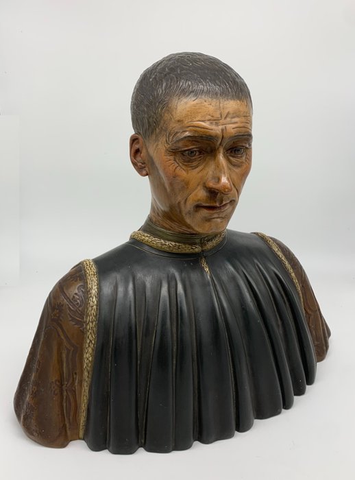 Un imponente, iperrealista, busto in scagliola dipinta di Filippo de' Strozzi - Gesso - Inizio XX secolo